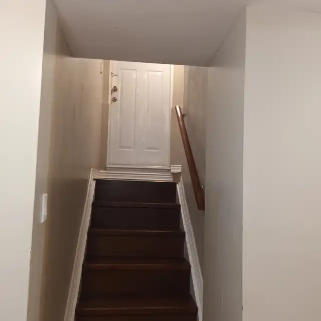 Basement apartment for rent, no parking, female only in Long Term Rentals in Markham / York Region - Image 15