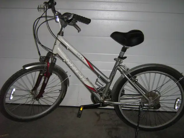 2 Trek Bicycles in Road in Winnipeg - Image 5