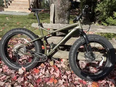 Louis Garneau GROS LOUIS 2 - EXCELLENTE CONDITION, View more