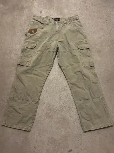 Riggs By Wrangler Ripstop Fabric Carpenter Cargo Pant Mens 38x30, View more