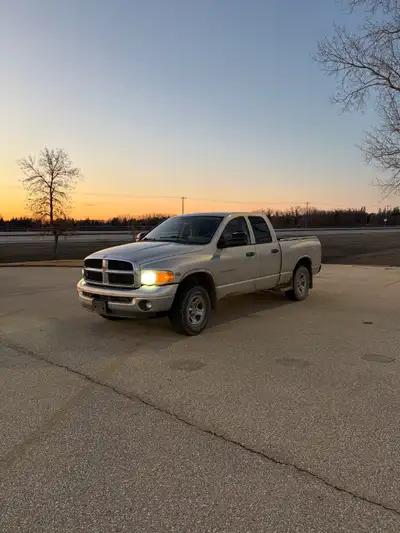 Looking to sell my ram 1500. 5.7 hemi 4X4. Truck runs drives and shifts great. Body in fair shape co...