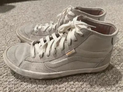Woman’s Vans 8.5 size, View more
