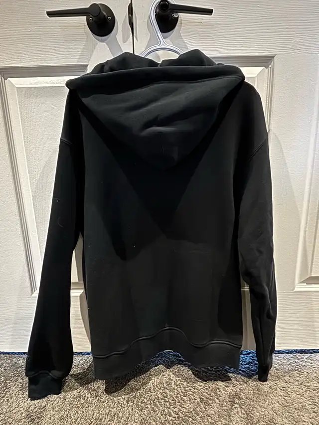 Authentic Jordan Apparel in Men's in Markham / York Region - Image 4