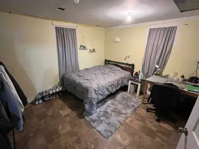 Private Room available in Glacebay. All furnished. 2-3 minutes walk to nearby bus stand and 10-15 mi...