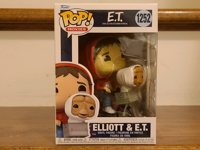 Funko POP! Movies: E.T. - Elliott & E.T., Toys & Games