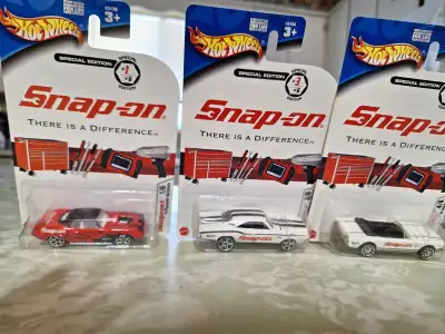 Snap On Hot Wheels special Edition. 3 of 6 set collection #1 '70 Plymouth Barracuda #3 '69 Dodge Cha...