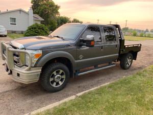 2011 Ford F 350 Lariat 