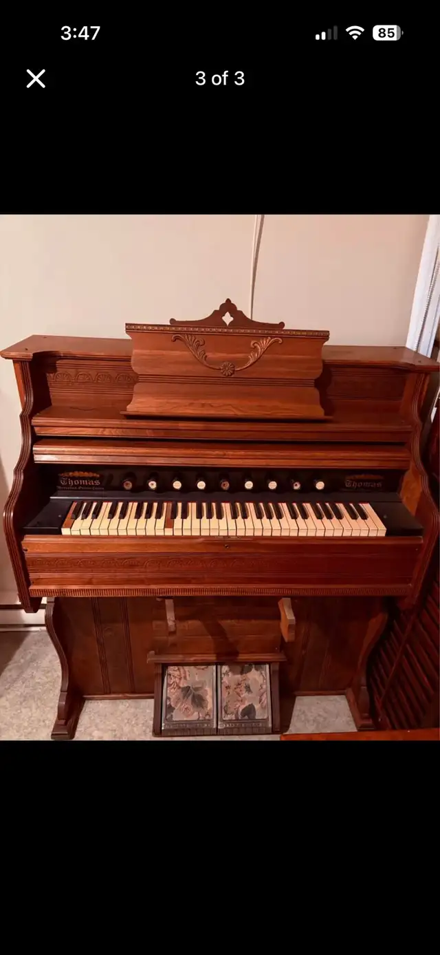 Piano/Harmonium antique (Super meuble vintage 1906 in Arts & Collectibles in City of Montréal - Image 4