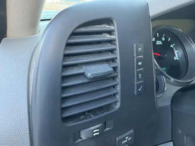 Silverado Duramax only 79,000 k in Cars & Trucks in Strathcona County - Image 6