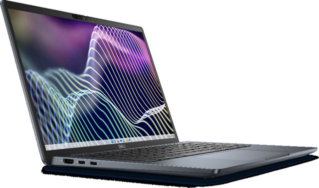 Dell 5430 ( i7-1265U) and Ultralight 7440 (i7-1365U) 32G Laptops in Laptops in Sarnia - Image 4