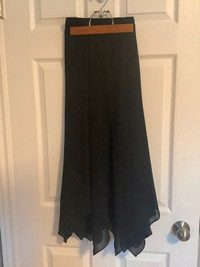 Fancy black skirt (size 18)