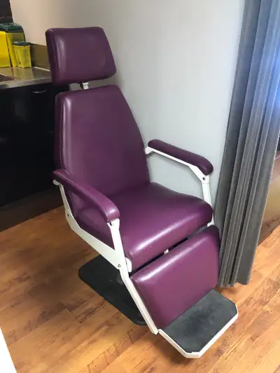 Chaise de tatouage/barbier , View more