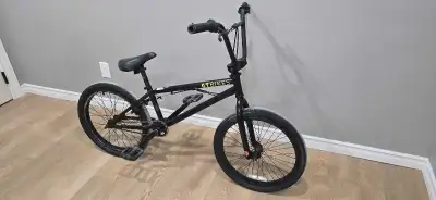 GT BMX Bike - Excellent Condition - $120 GT BMX bike in great working condition - ready to ride! Fea...