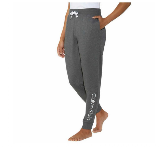 Brand New!-  Calvin Klein Ladies French Terry Jogger  in Women's - Bottoms in St. Catharines - Image 3