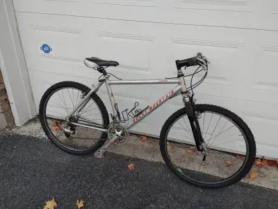 Tuned up Rocky Mountain Stratos bicycle (18" frame), View more