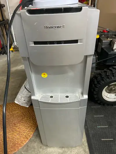 Water cooler/heater, View more