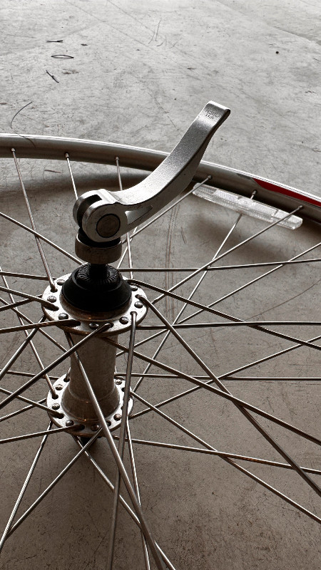 CCM bike rim for 28 in. bicycles (front) in Road in Windsor Region - Image 3