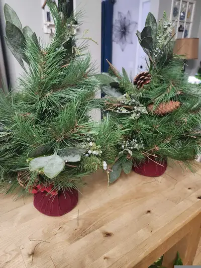Set Of Small Christmas Tree Decor, View more