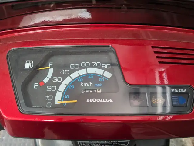 1984 Honda Aero 80 Scooter - Mint! in Scooters & Pocket Bikes in City of Toronto - Image 8
