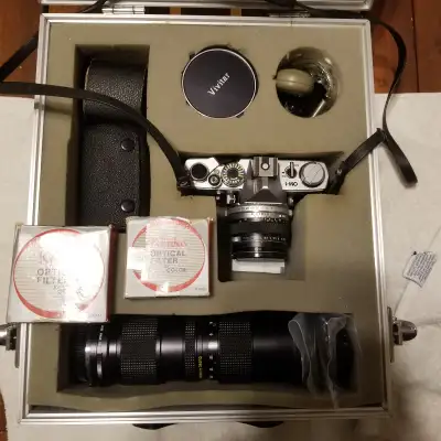 Description For sale is an Olympus OM-1 film camera, a classic piece of photography equipment This c...