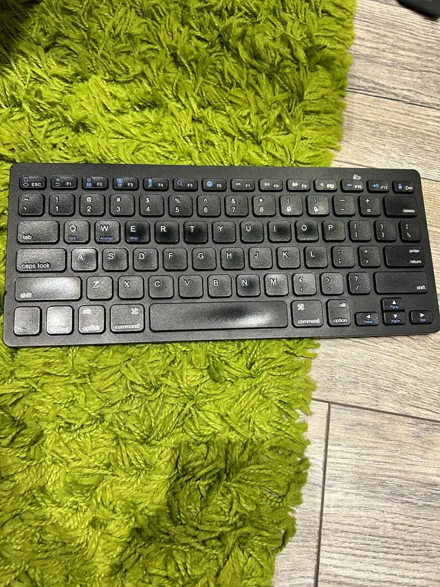 Lenovo ThinkPad Docking Station and Bluetooth Keyboard Bundle in Laptop Accessories in Markham / York Region - Image 2