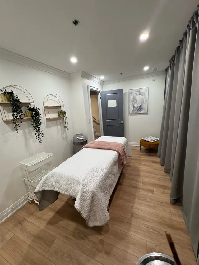 Beauty Room for Rent – Ideal for Lash Tech  Vaughan63235482443009122