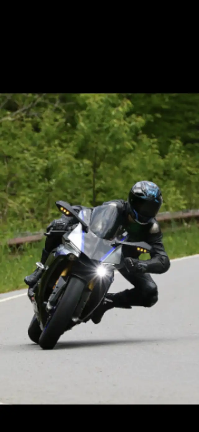 2018 Yamaha R1M in Sport Bikes in Markham / York Region - Image 4