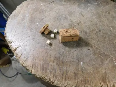 plusieurs articles antique a différent prix, View more