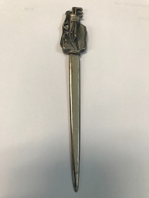 GOLF BAG LETTER OPENER PROBABLY PEWTER in Arts & Collectibles in Winnipeg
