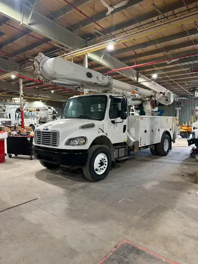 2018 Freightliner Altec AM55E Bucket Truck 2018 Freightliner M2 106 6.7L Diesel Automatic 71,000Mi 6...