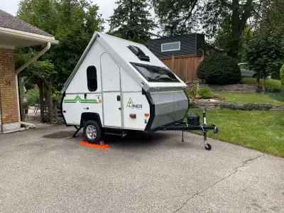 Meticulously maintained 2021 Scout Lite. 1130 lb weight for easy towing. Two beds, lights, ceiling v...
