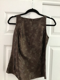 Brand new Max&Co couture sleeveless top with a matching skirt