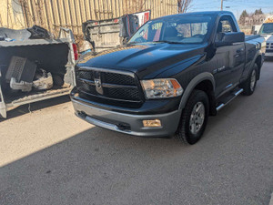 2010 RAM 1500 Regular Cab LOW Kms Loaded nav/remote start