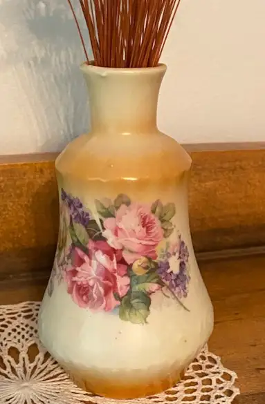 Antique Austrian Vases (2 ) Beige with Honey-coloured Trim 1920s in Arts & Collectibles in Calgary - Image 2