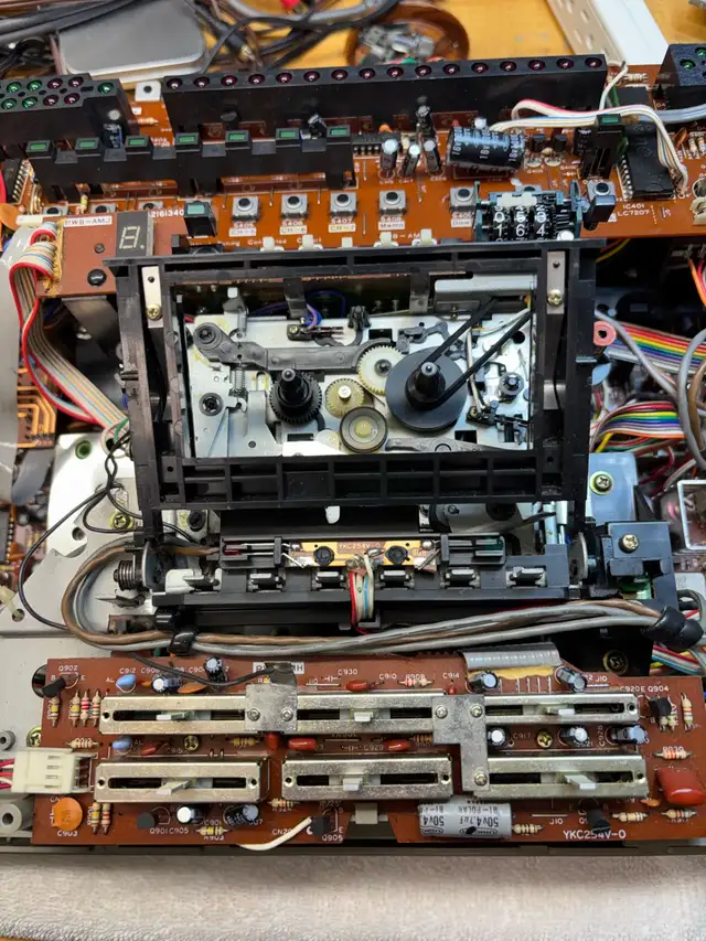 Looking to Repair 1970s/80s/90s Stereo Equipment in Stereo Systems & Home Theatre in Barrie - Image 5