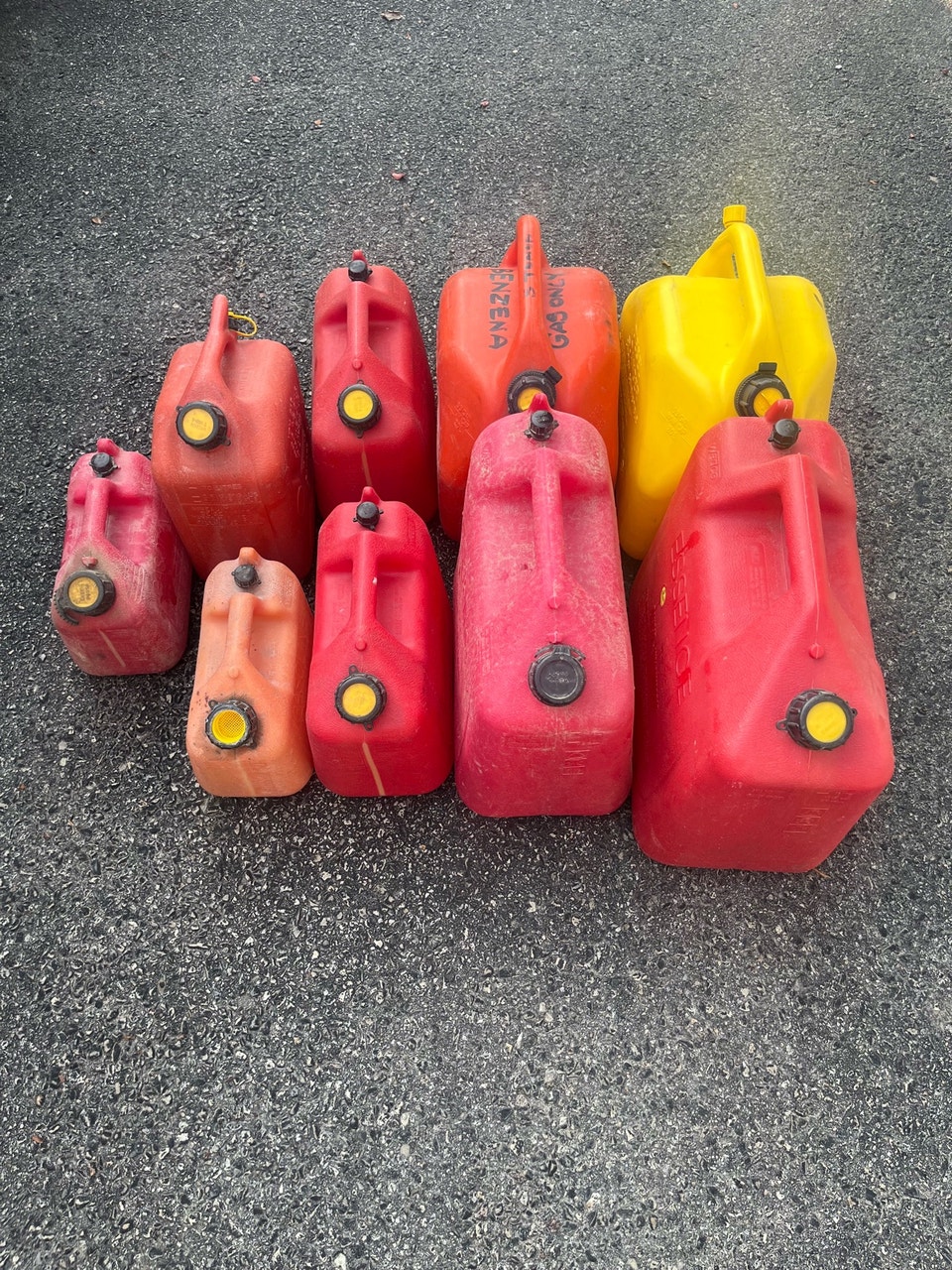 Assorted Gasoline Fuel Cans | Outdoor Tools & Storage | City of Toronto ...