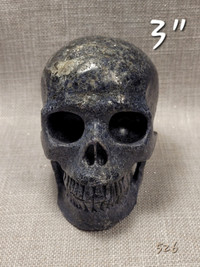Crâne Skullis 3" pierre bleuté métallisée, flaked skull.