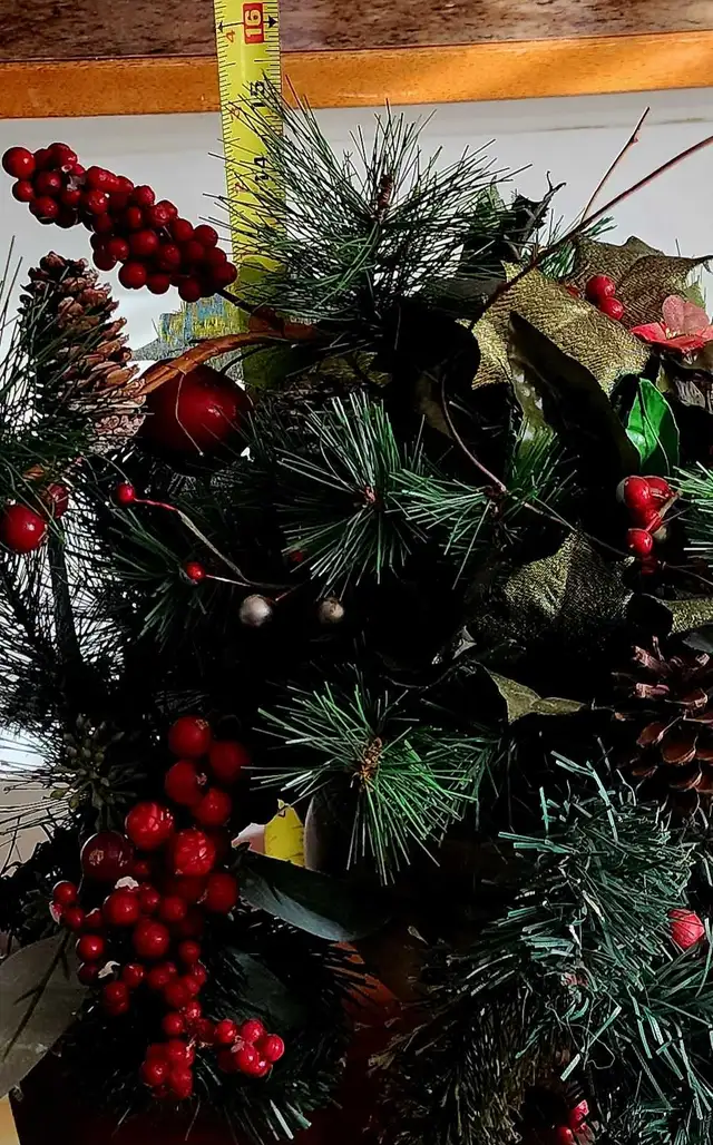 Christmas Centerpiece in Holiday, Event & Seasonal in Calgary - Image 3