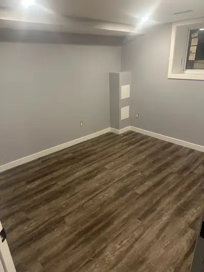 student rental , 3 bedroom
