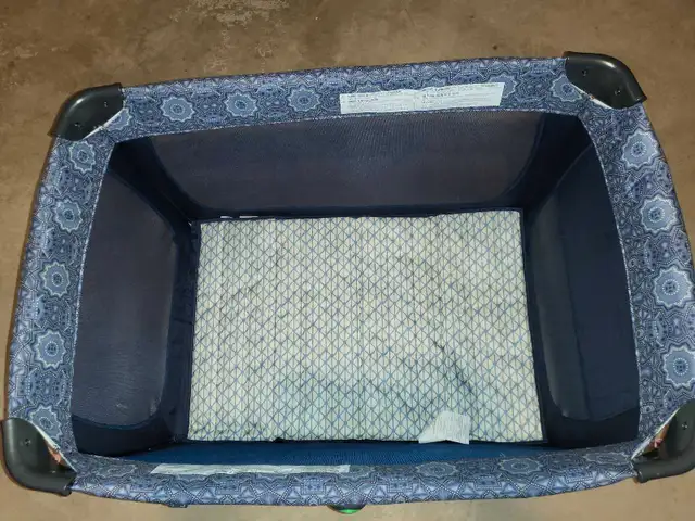 Safety 1st foldable crib brand new63234728015747121