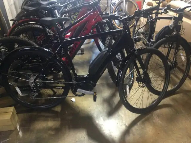 EVO eBKE E5000 brand new 700c Ebike in eBike in City of Toronto - Image 11