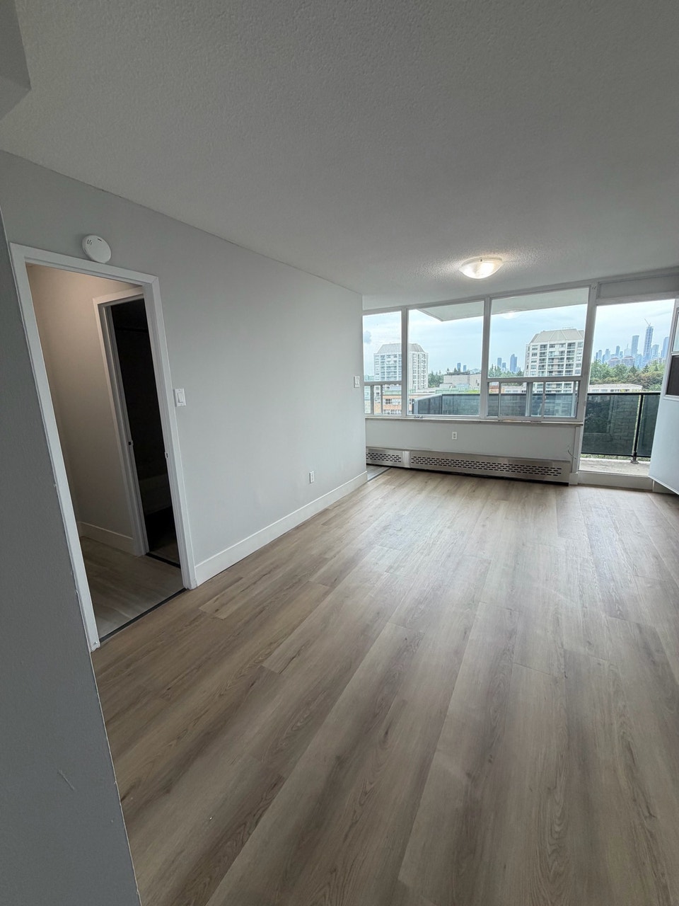 Lease Takeover - Bachelor/Studio Unit (1,5 month FREE) 4