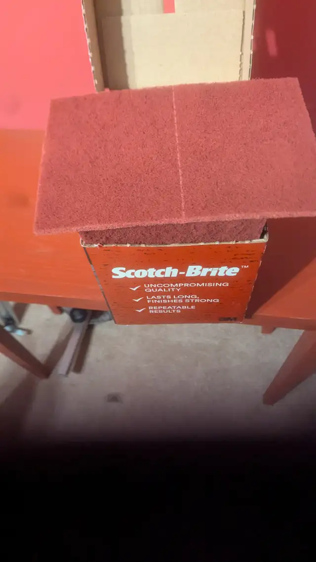New-3M Scotch-Brite Hand Pad 7447 PRO - Surface Preparation Pad in Painting & Paint Supplies in Hamilton - Image 3