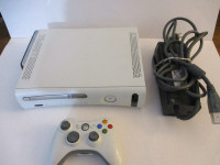 Microsoft XBox 360 White Console Bundle 120Gb Hard Drive, power
