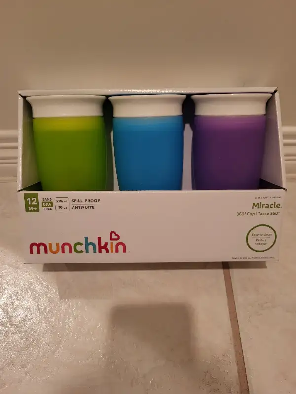 Munchkin Sippy Cups- 3 pack BRAND NEW62863257992962128