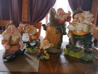 garden dwarf statues