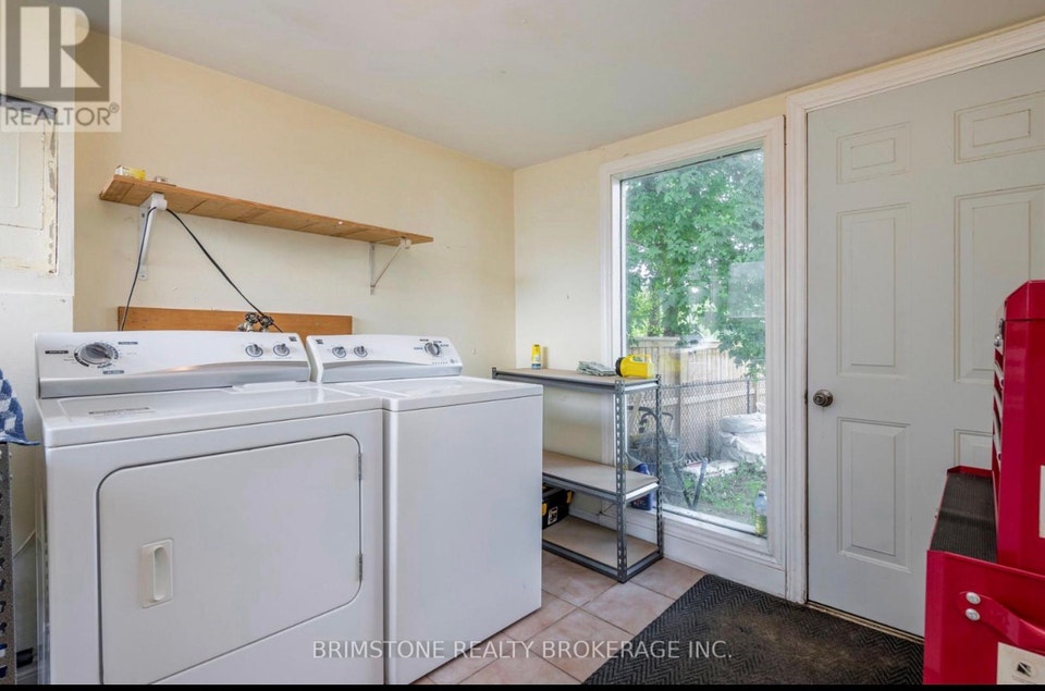 one bedroom apartment in Angus 4