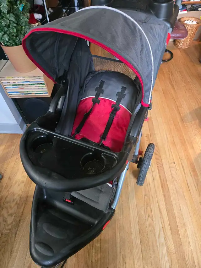 Kids Stroller in Strollers, Carriers & Car Seats in Ottawa - Image 4