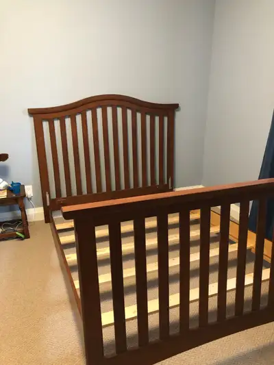 Convertible crib/double bed, View more