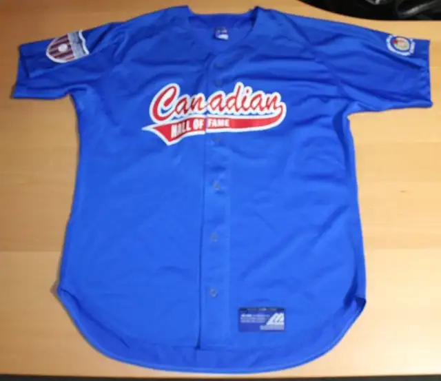 NABF National Amateur Baseball Hall of Fame Jersey Medium in Baseball & Softball in Kitchener / Waterloo - Image 2